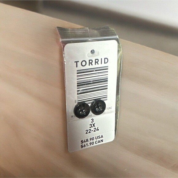 Torrid Lexie Sheer Floral & Black High Lo Baby Doll Tunic NWT Size 3/3x - Picture 4 of 4